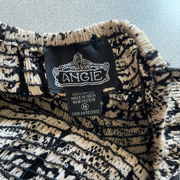 Angie Black & Beige Jumpsuit/Romper Size Medium - Picture 9 of 16